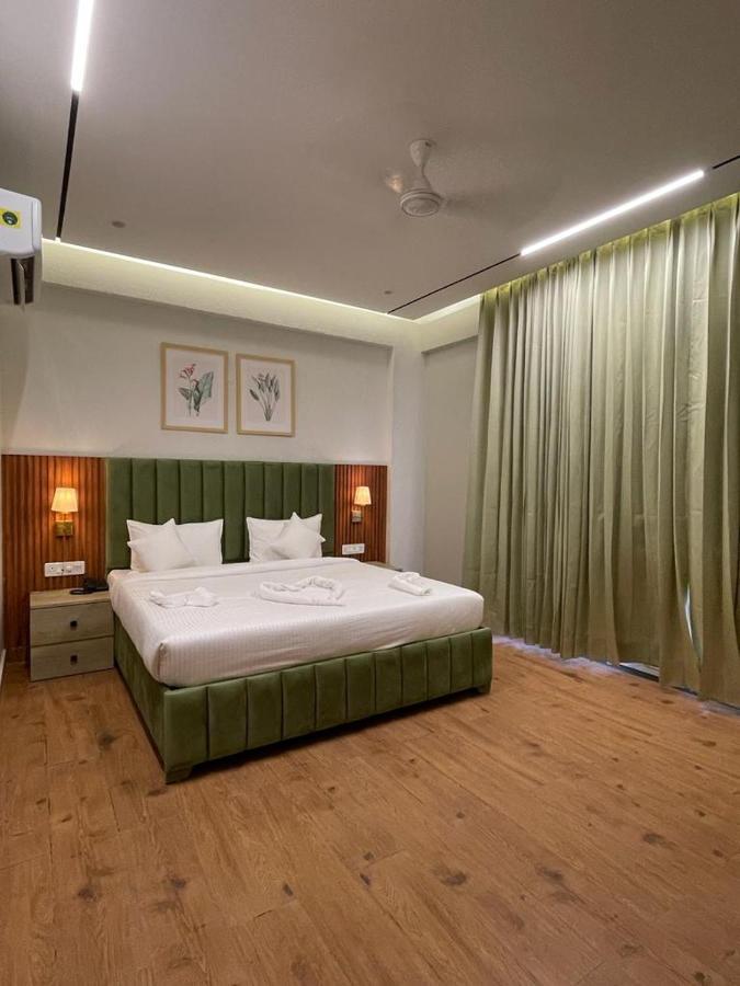 Hotel West Inn Premium Kharar ภายนอก รูปภาพ