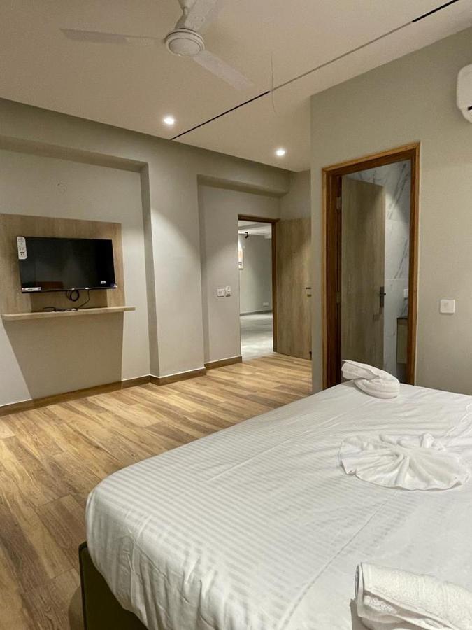 Hotel West Inn Premium Kharar ภายนอก รูปภาพ
